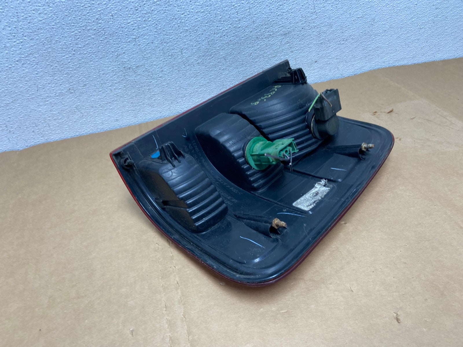 2004 to 2008 Ford F150 F-150 Left Driver LH Side Tail Light AC8368 LK4
