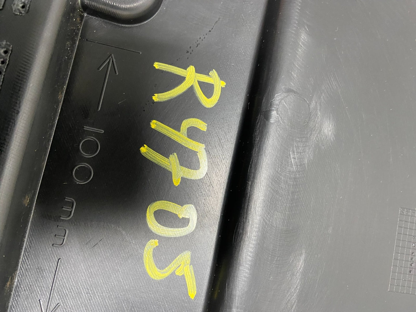 2015 to 2017 Chrysler 200 Front Right Passenger Side Door Panel OEM r4705 DG10
