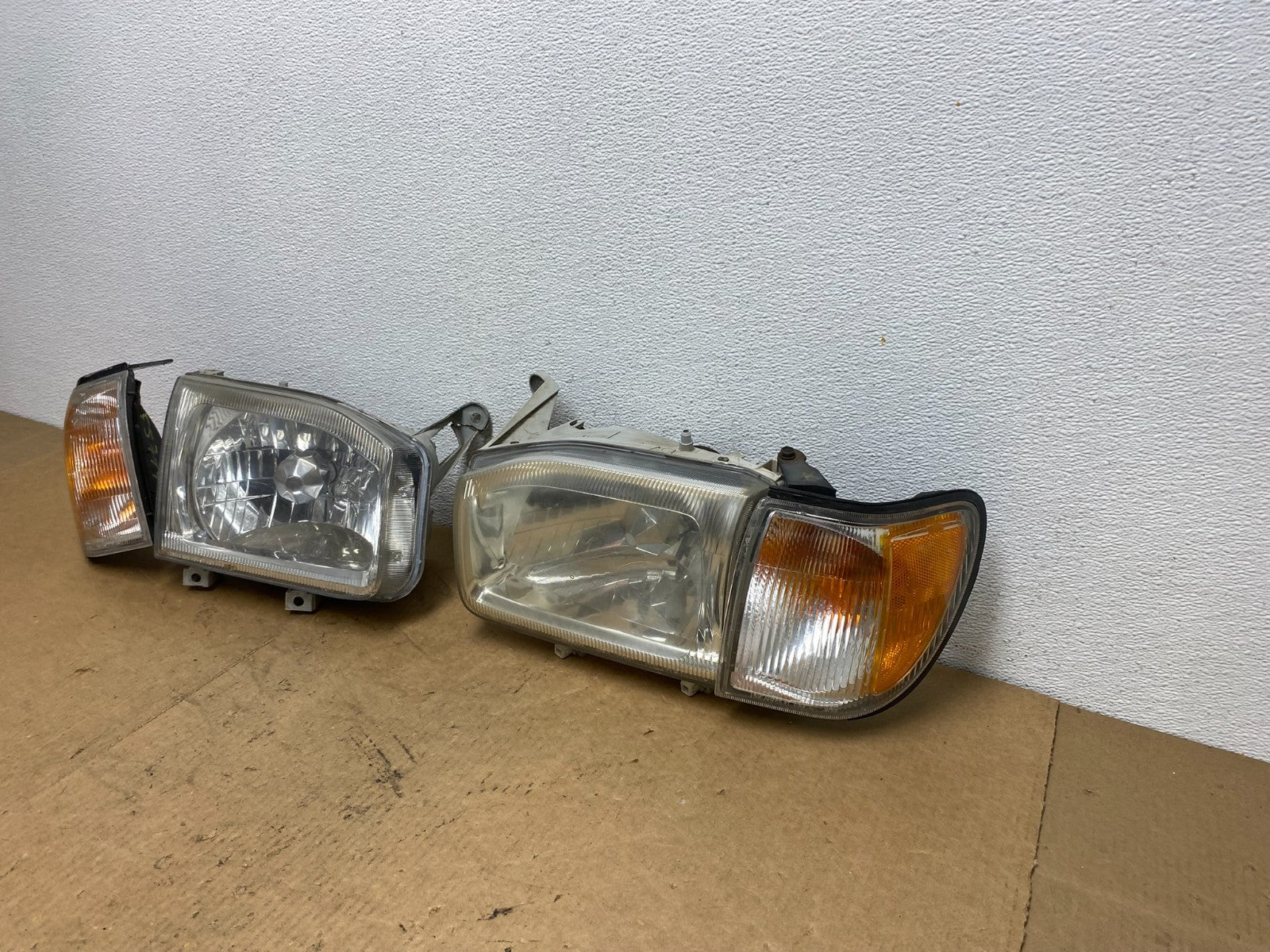 1999-2004 Nissan Pathfinder Left+Right Side Set Halogen Headlights Oem AC3325 DW1