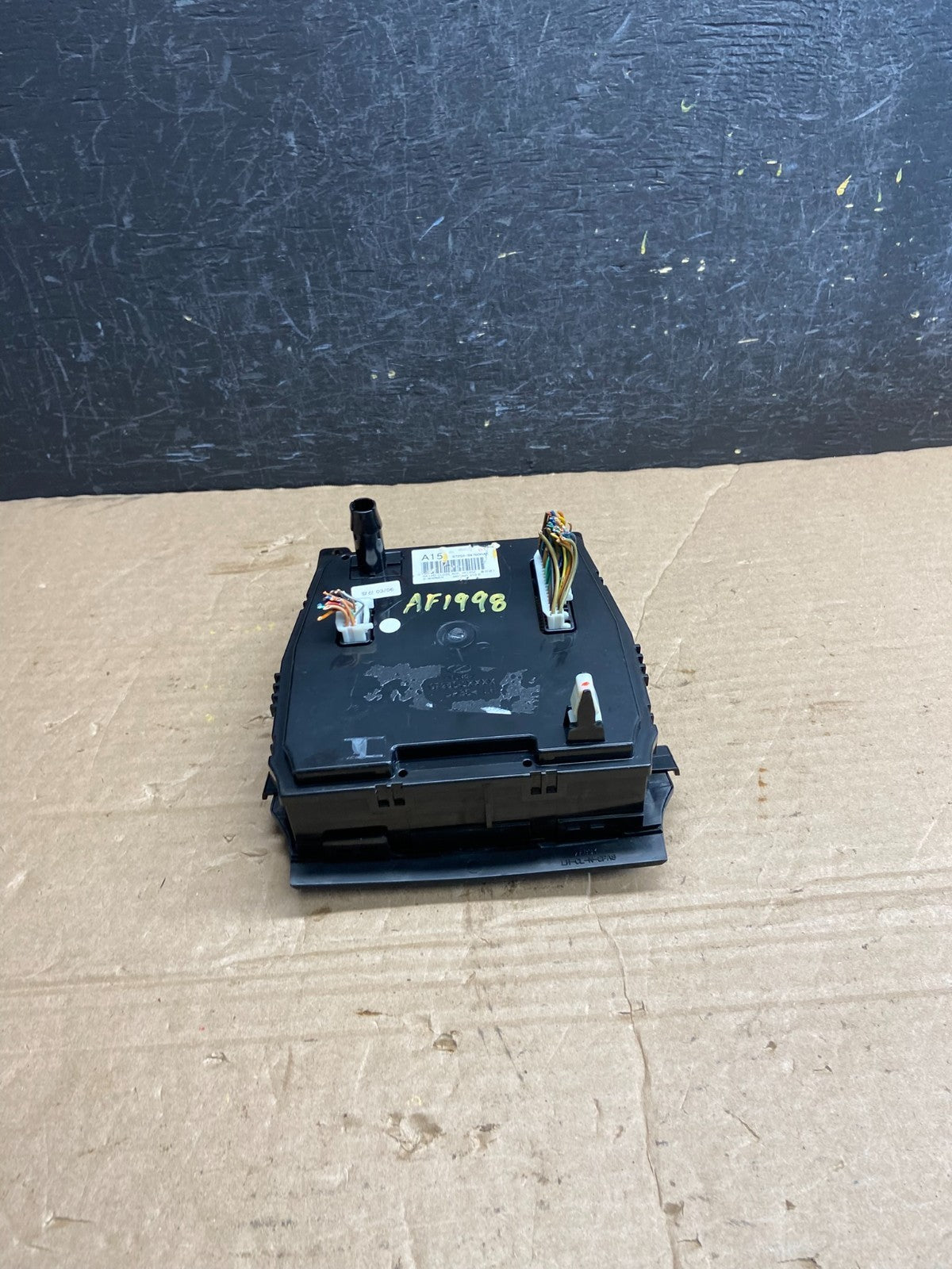 2011 - 2013 Hyundai Elantra Center Heater A/C AC Climate Control Panel AF1998 DG4