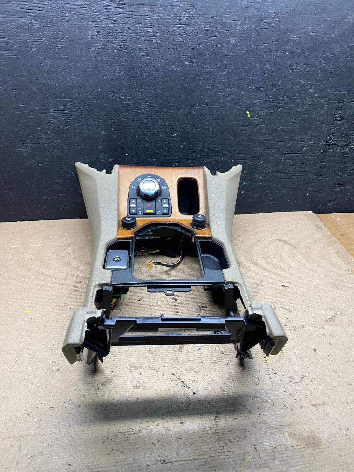 2010-2013 Land Rover Lr4 Center Console Control Switch Shifter Trim n9424 DG1
