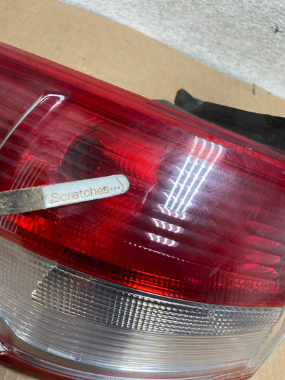 2013 to 2016 Ford Escape Left Driver LH Side Tail Light AI6881 LK3