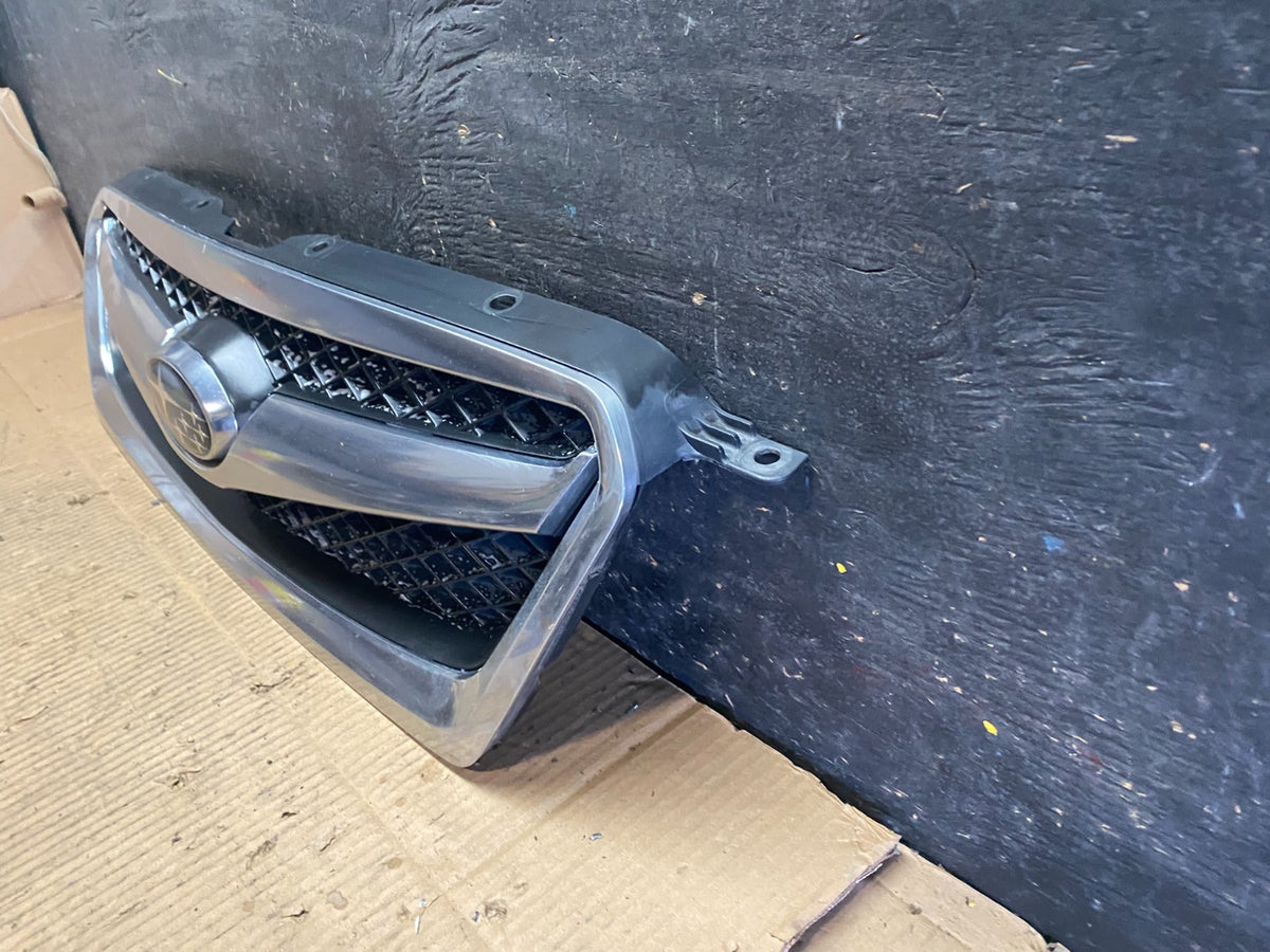 2010 to 2012 Subaru Legacy Outback Wagon Front Grill Grille T6745 DG1
