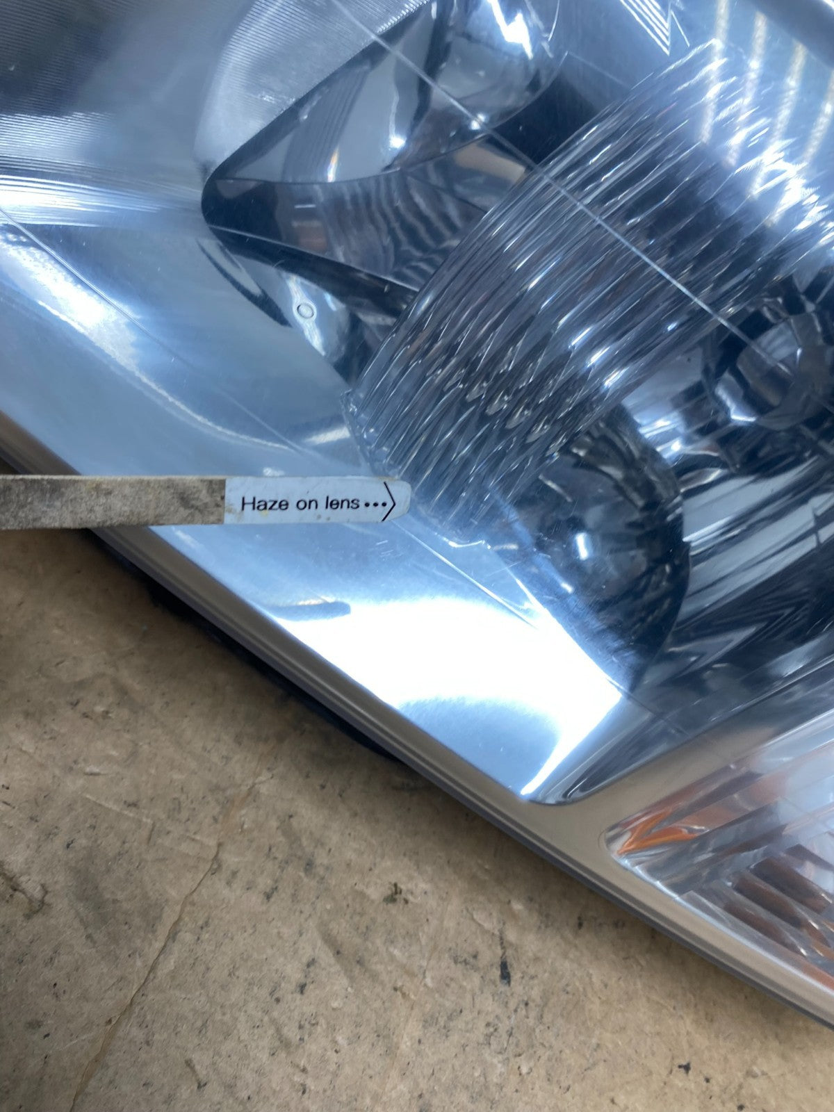 2004 - 2008 Mitsubishi Endeavor Headlight Left Driver Lh Side AD5227 DW4