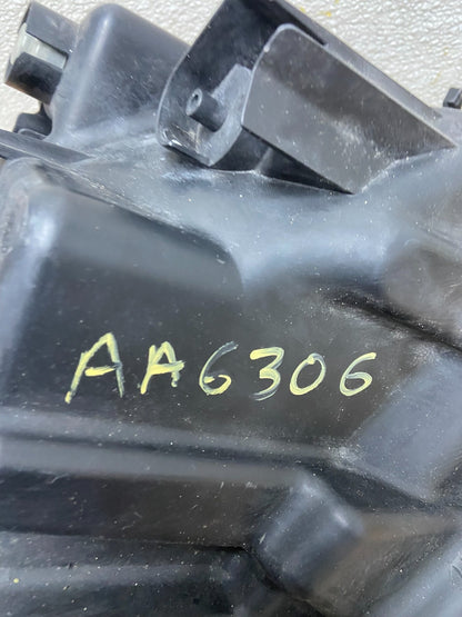 2004 - 2008 Mitsubishi Endeavor Headlight Left Driver Lh Side AA6306 DW10