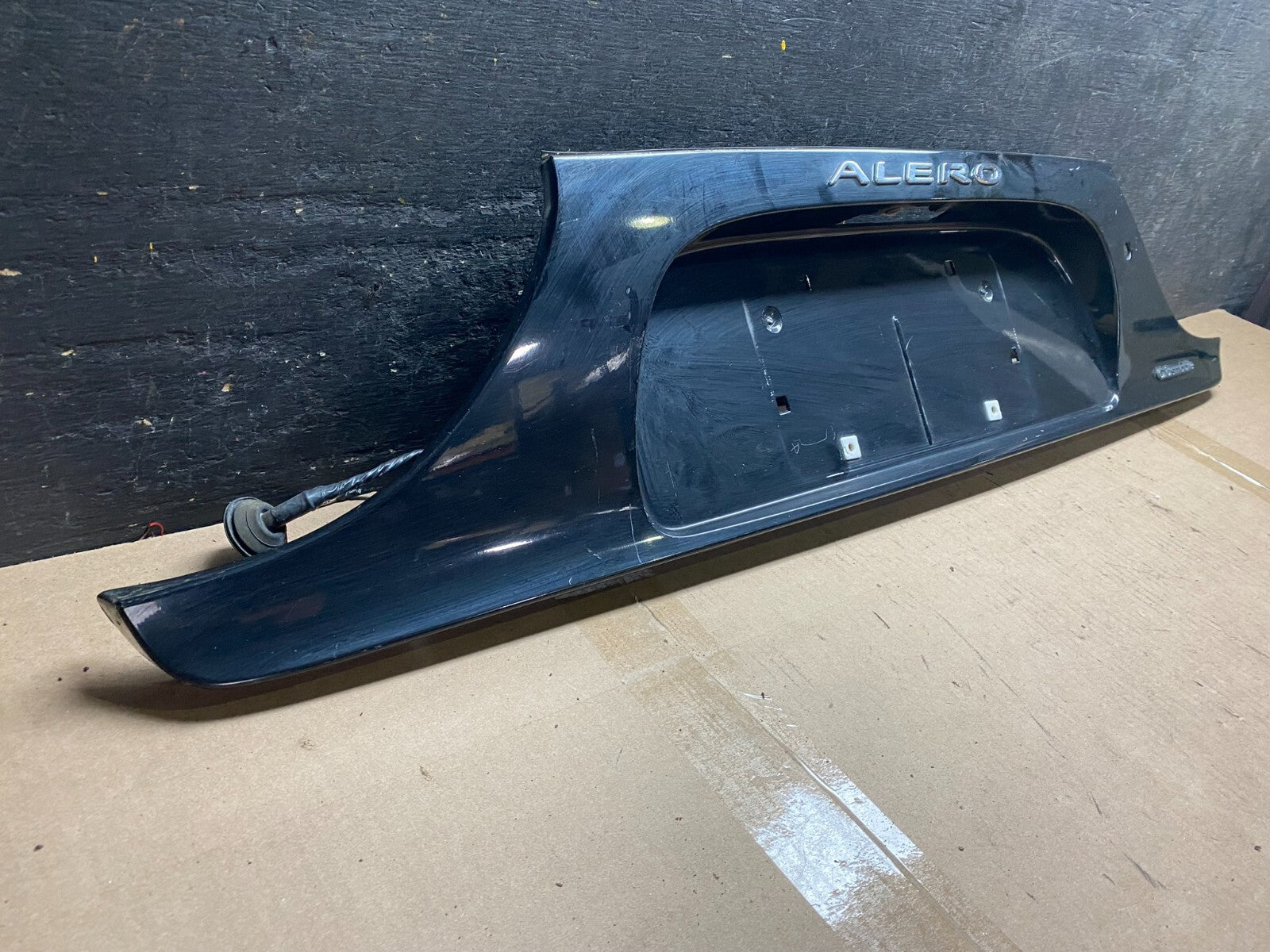 1999 to 2004 Oldsmobile Alero Trunk Lid License Plate Panel Oem C4110 DG11