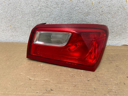 2016 - 2020 Chevrolet Malibu Right Passenger RH Side Tail Light AH8448 DW0