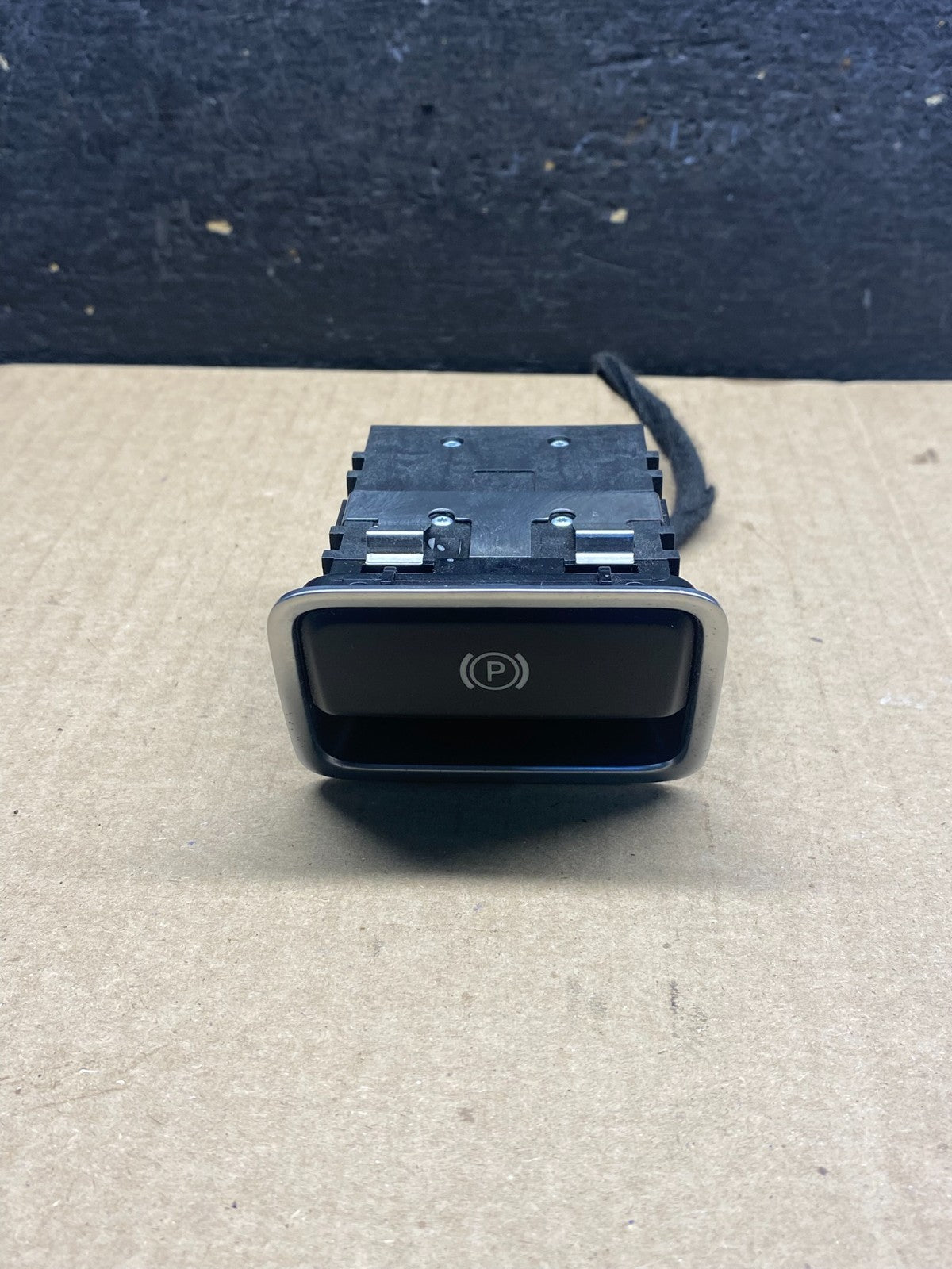 2014 - 2020 Mercedes S550 Parking Brake Release Handle ah1731 DG0