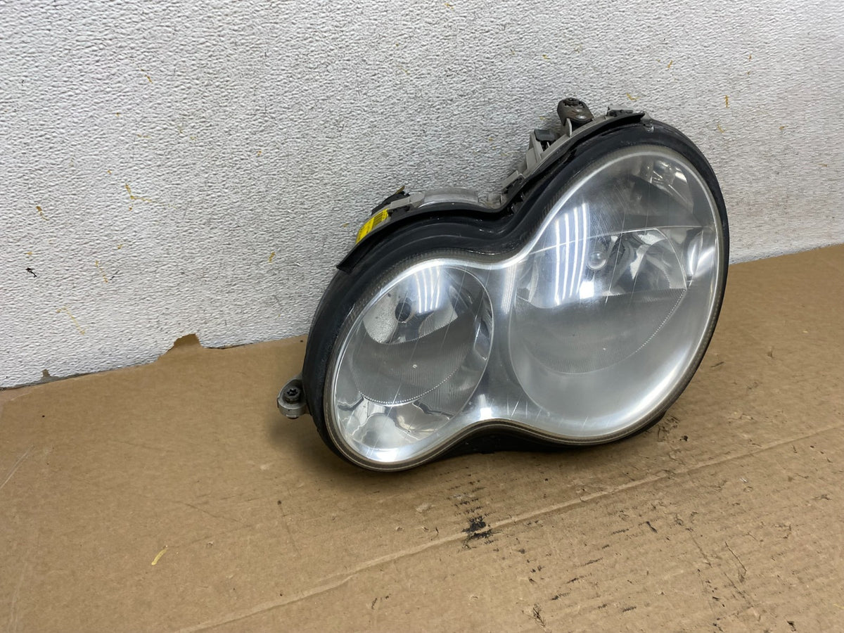 2005 to 2007 Mercedes-Benz C-Class Left Driver LH Side Headlight AH8167 DW1