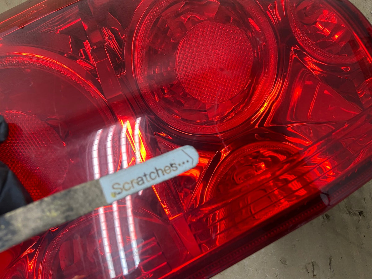 2003 2004 2005 Honda Pilot Left Driver LH Side Tail Light AH2890 LK3