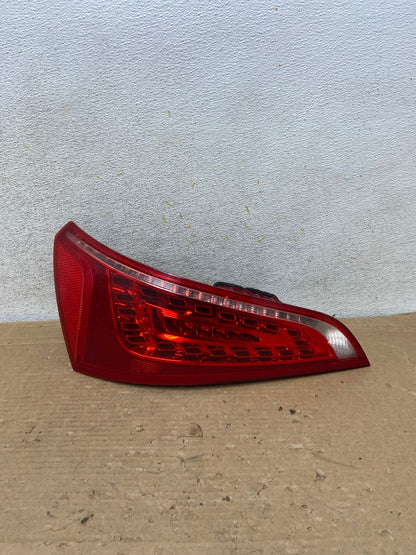 2009 to 2012 Audi Q5 Left Driver LH Side Tail light AH8931 LK0