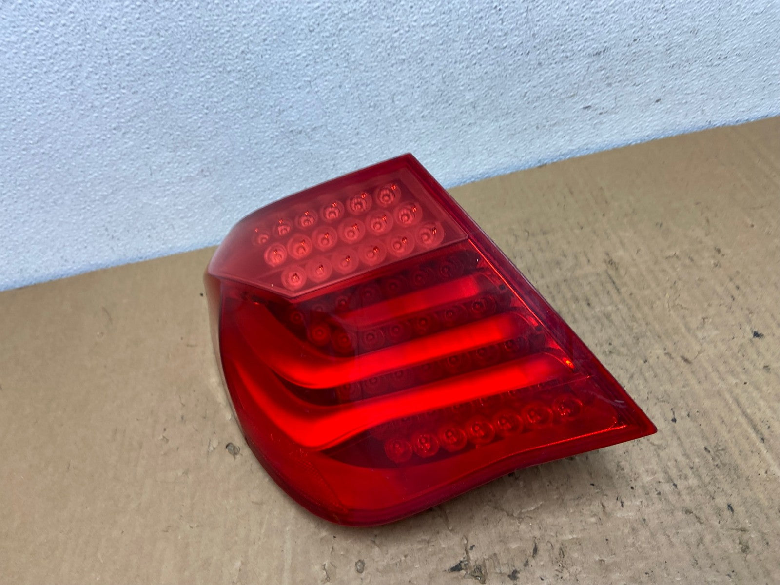 2009 to 2012 Bmw 7-Series F01 F02 750i Left Driver LH Tail Light AC8183 LK1