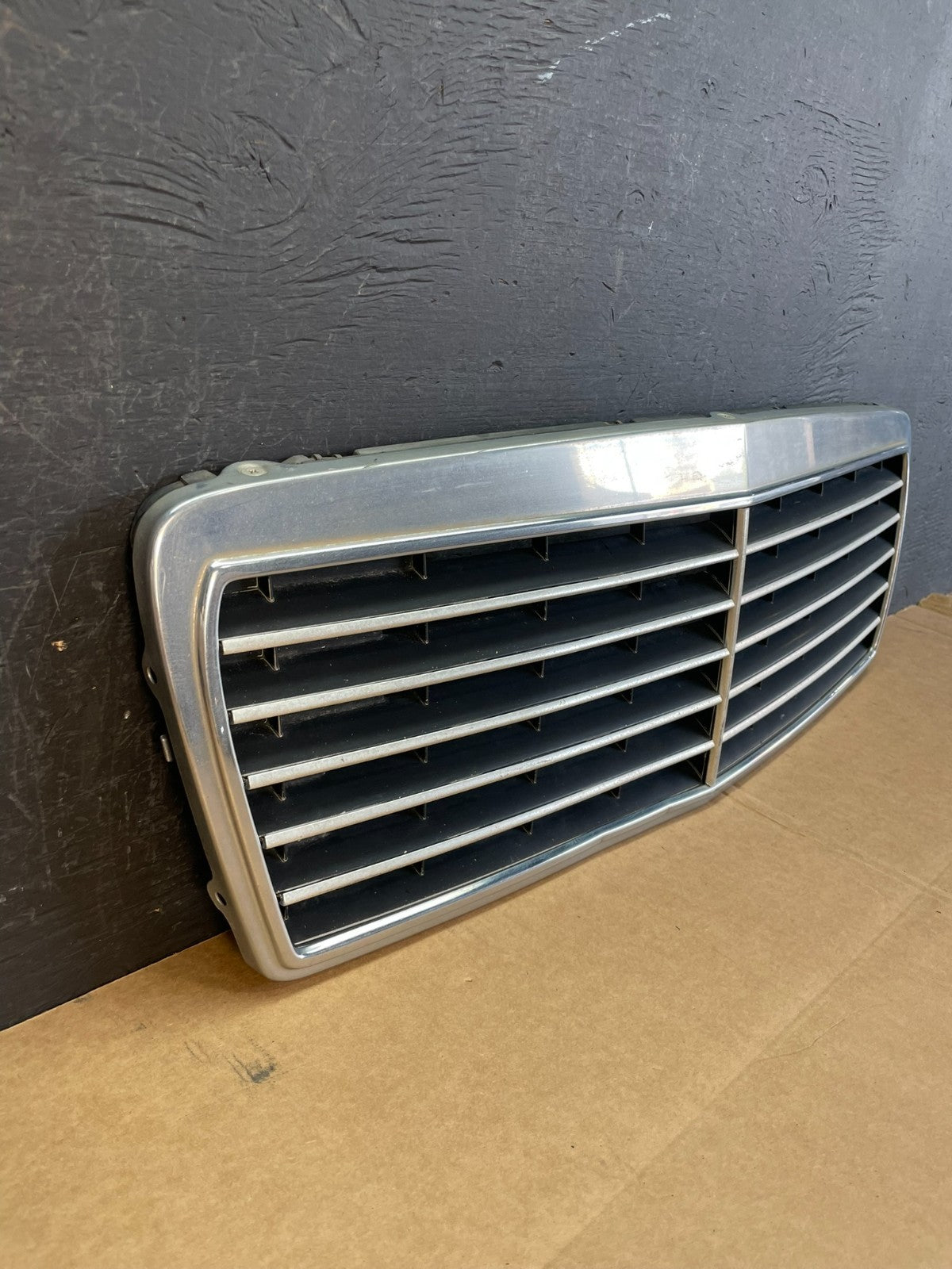 1996 to 1999 Mercedes E320 E430 Wagon Sedan W210 Front Grille Chrome AE0832 DG2