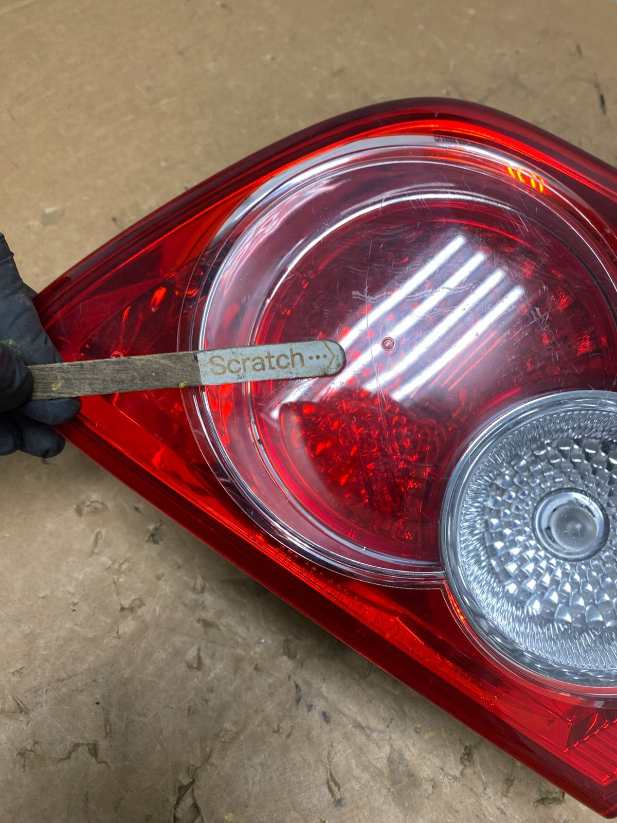 2003 2004 2005 Mazda 6 Right Passenger Inner Tail Light Taillight OEM V6109 DW3