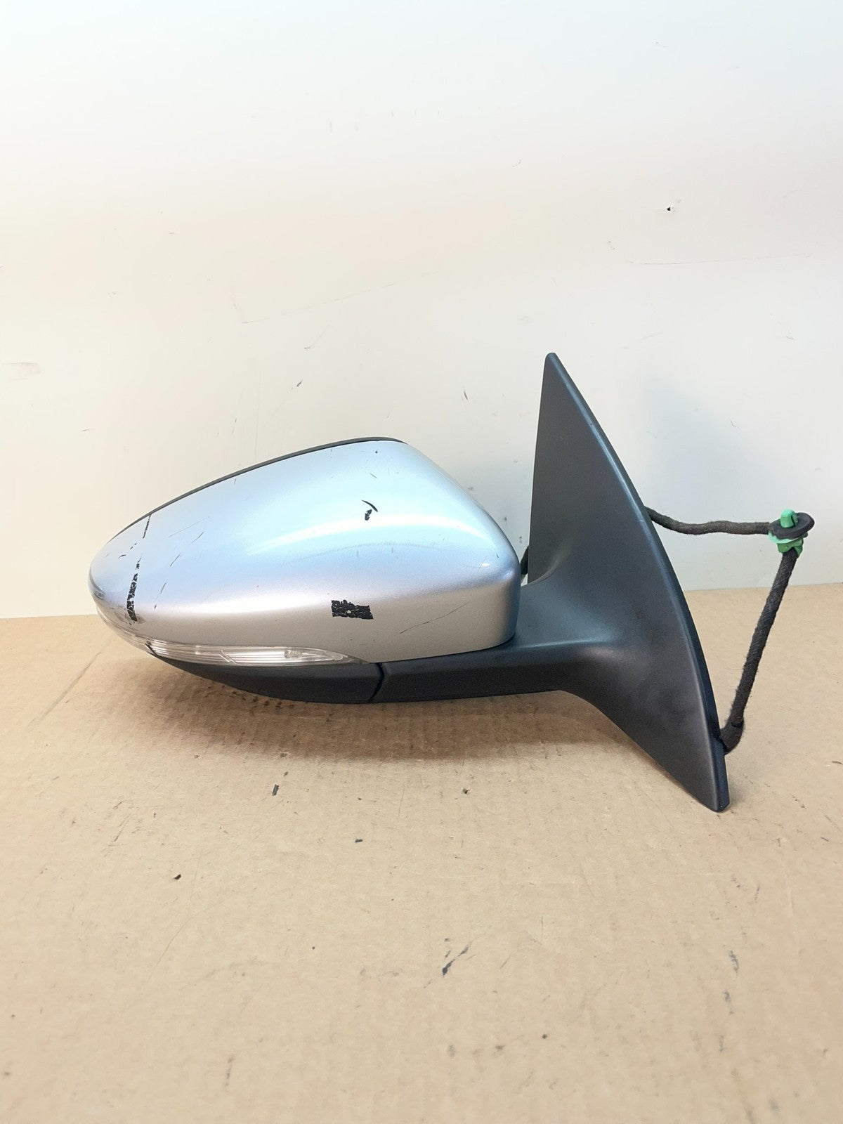 2009 to 2012 Volkswagen CC Right Passenger Power Door View Mirror AG2790 MS0