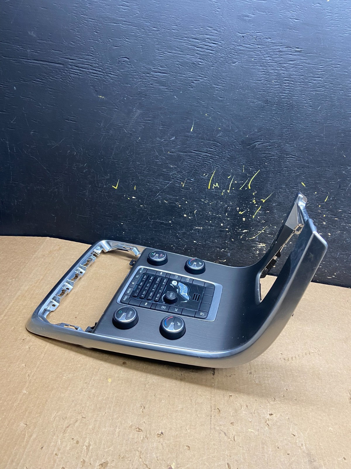 2011-2018 Volvo S60 Climate Control Radio Bezel Panel Trim Z4199 DG2