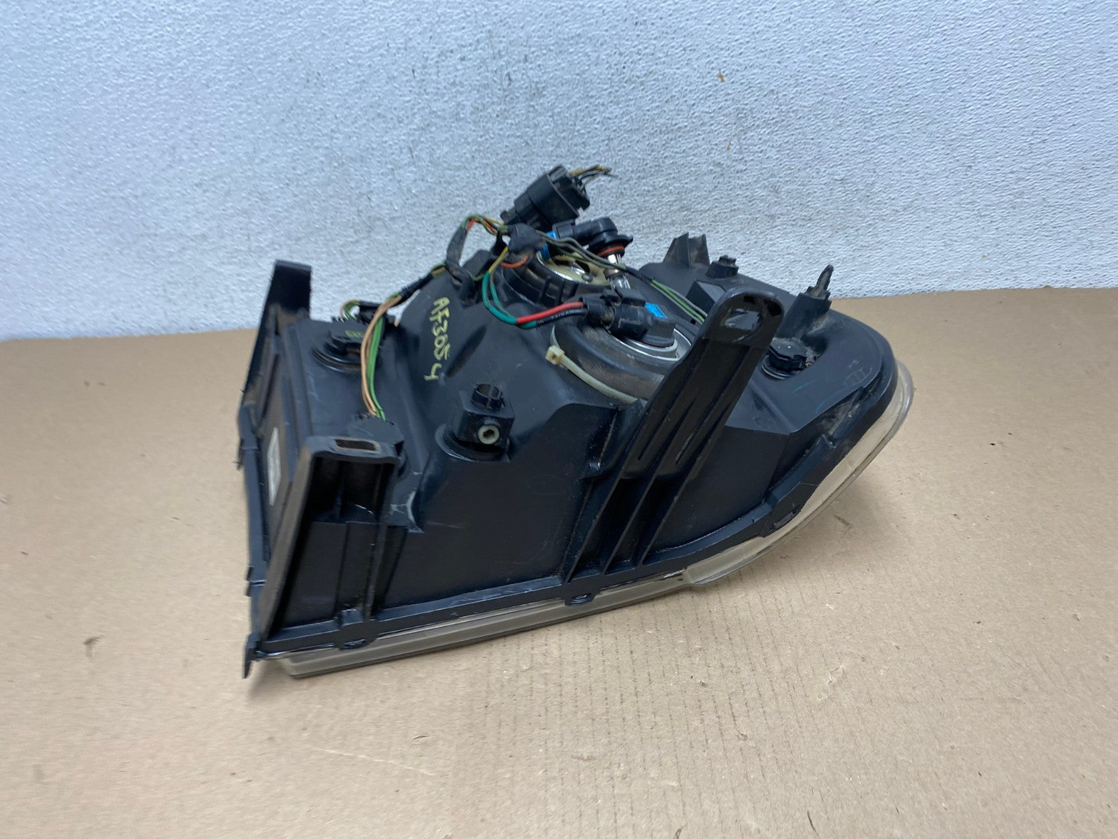 2007 - 2014 GMC Sierra Left Driver LH Side Halogen Headlight AF3054 LK8