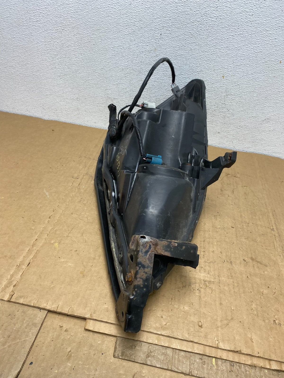 2003 - 2007 Honda Accord Left Driver LH Halogen Headlight AD1322 DW9