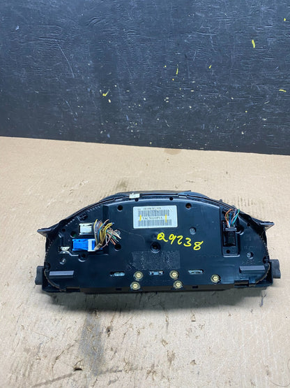 2003 2006 Land Range Rover Speedometer Cluster Gauge OEM Q9238 DG6