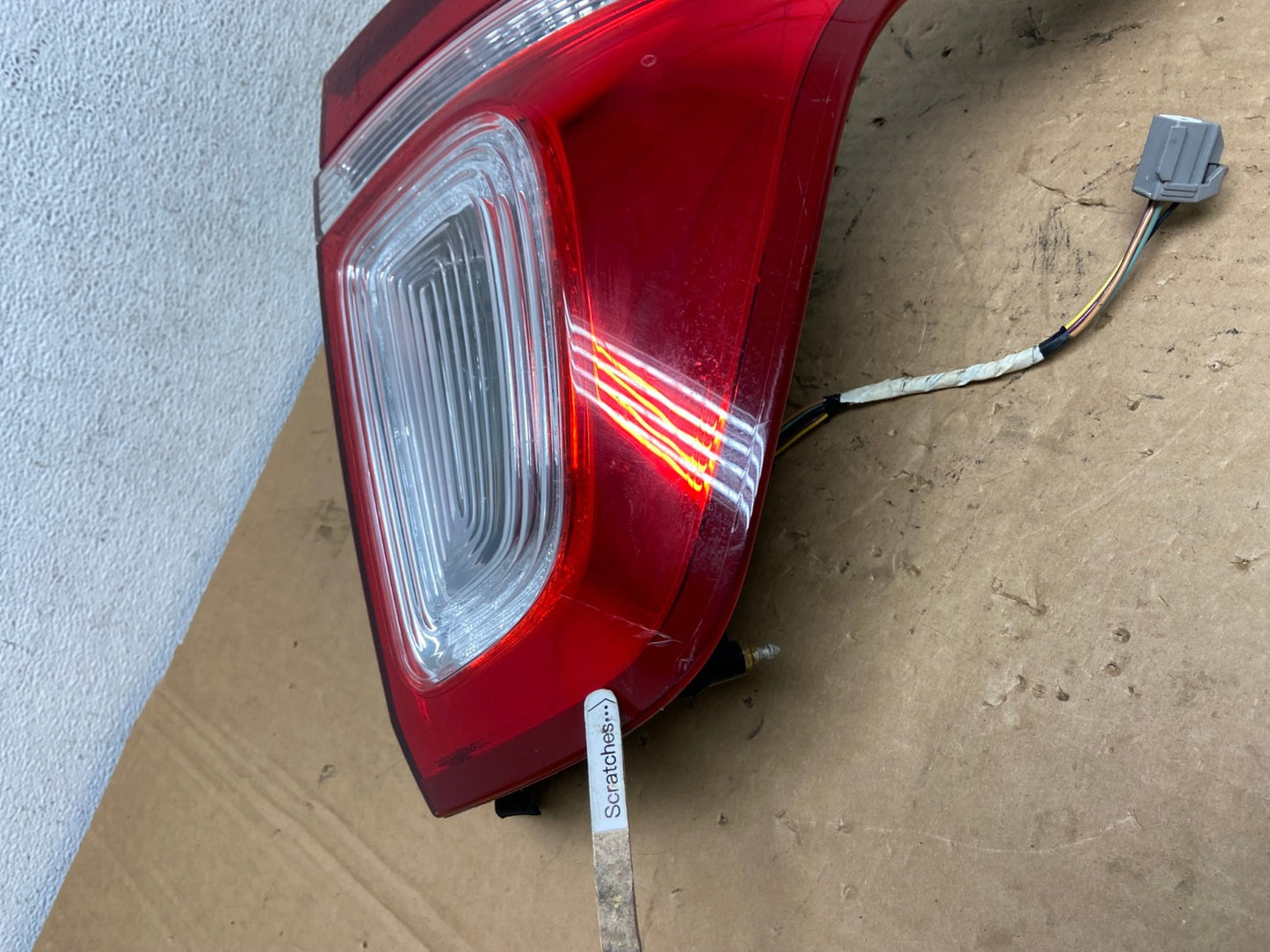 2011-2015 Ford Explorer Police Package Right Passenger Tail light AD3252 LK3