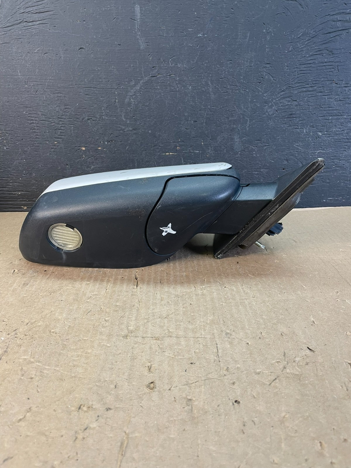 2010 to 2016 Lincoln MKS Right Passenger RH Side Side View Door Mirror AD5917 DW3