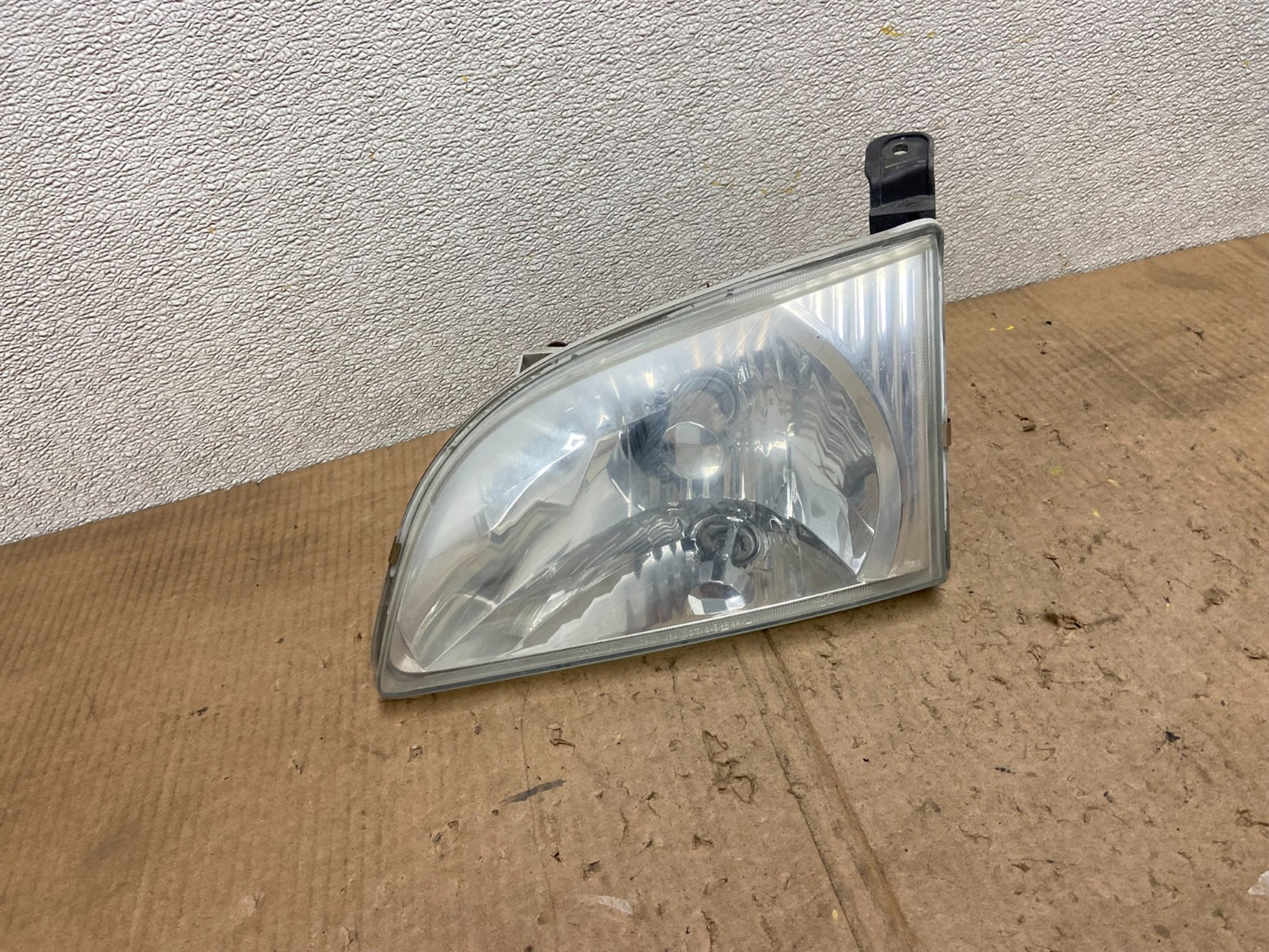 2001 2002 2003 Toyota Sienna Left Driver Lh Side Headlight Halogen AA6976 DW0