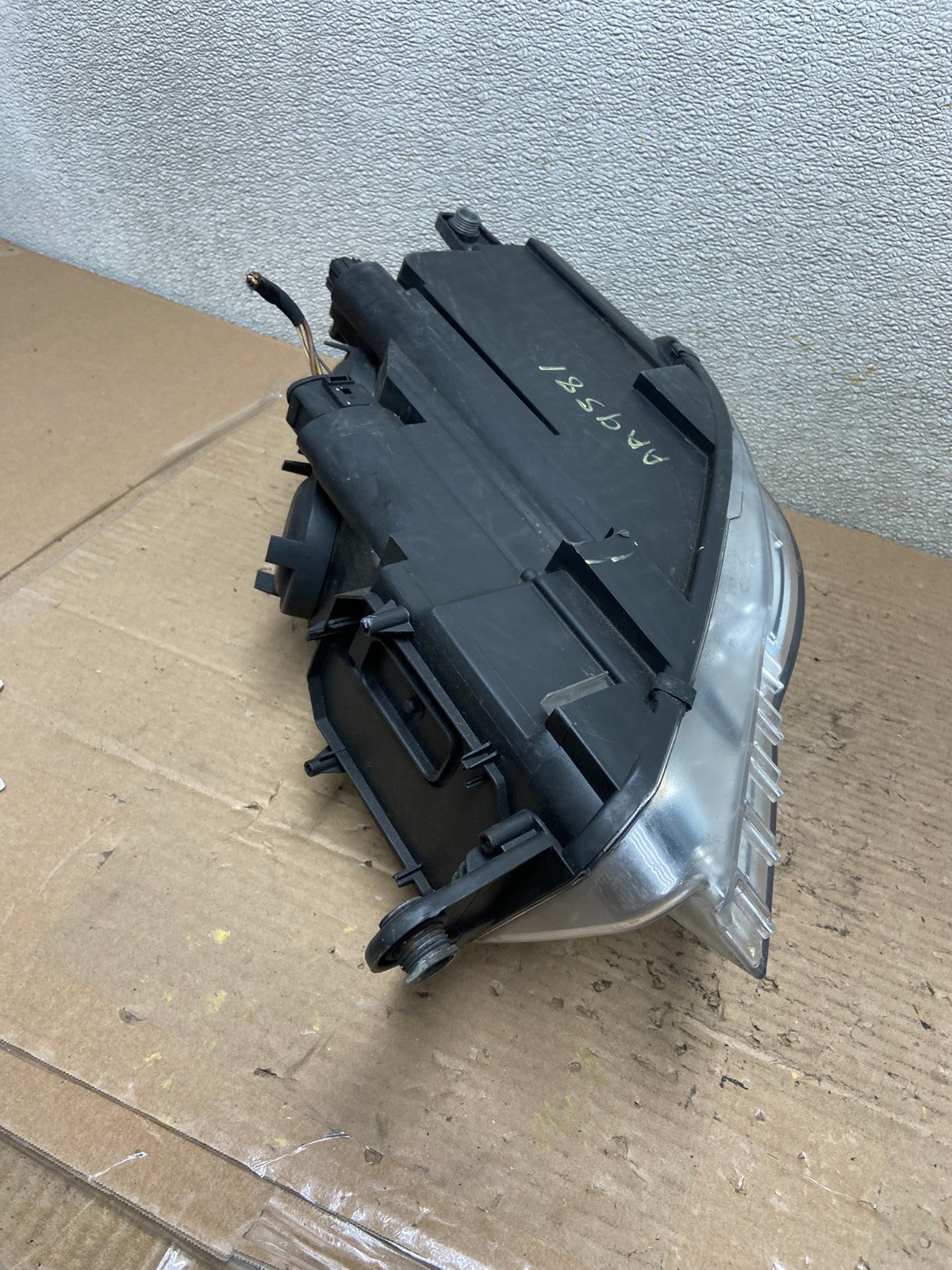 2009 to 2012 Volkswagen CC Right Passenger RH Headlight Halogen Oem AA9581 DW9