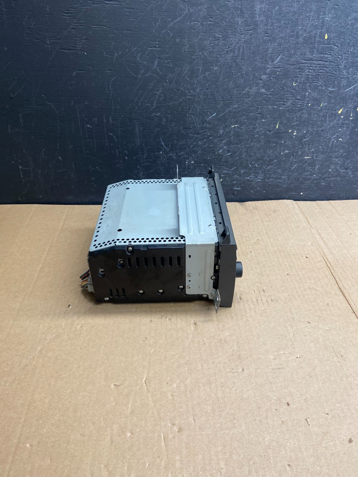 2003 - 2010 Lincoln Town Car AM/FM Radio CD Player ae4386 DG1