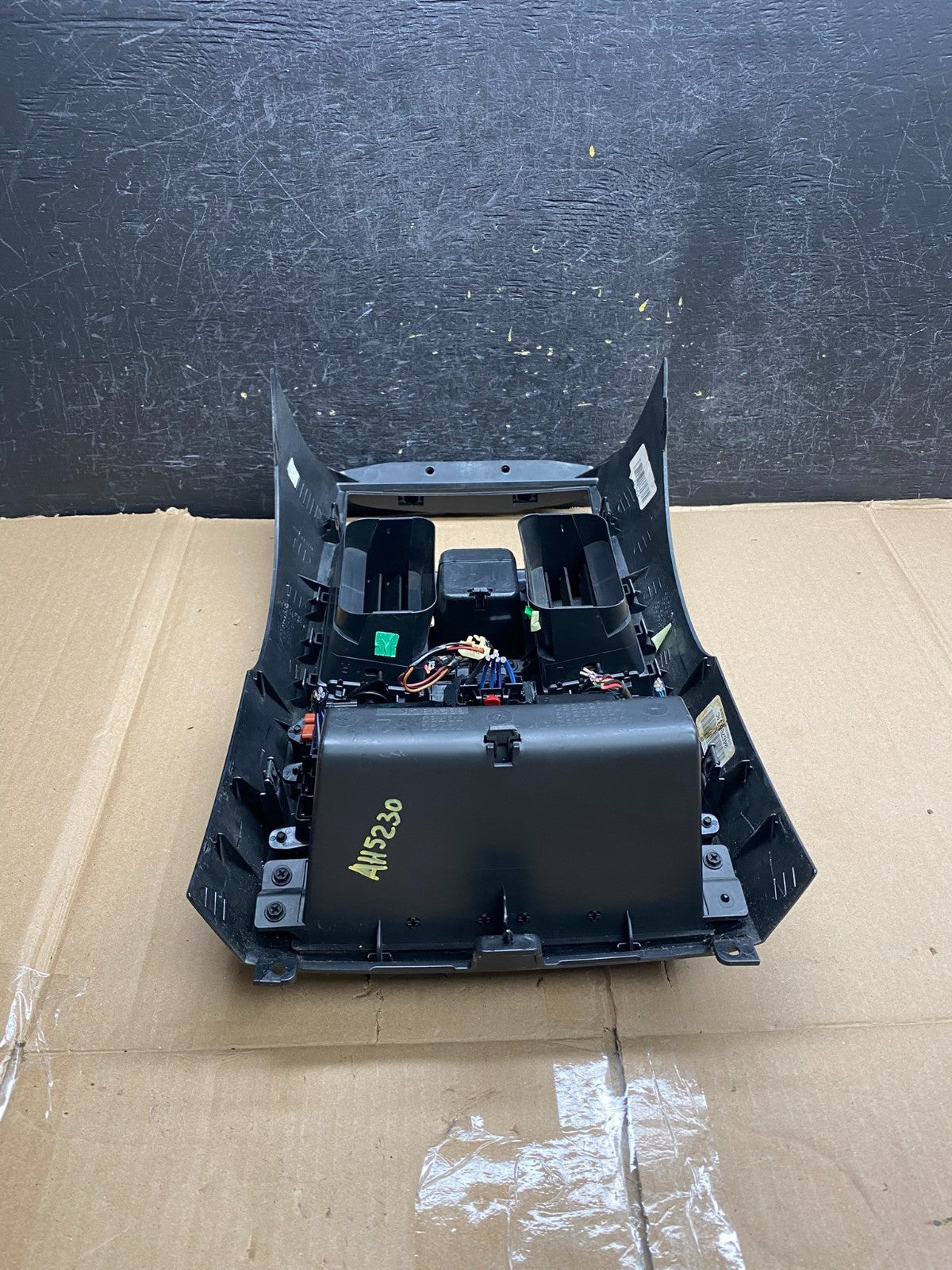 2008-2010 Dodge Grand Caravan Radio Bezel Climate Control AC Heater AH5230 DW3