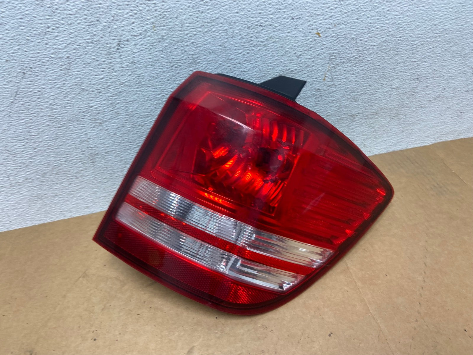 2009 2010 2011 Dodge Journey Right Passenger Side Tail Light AE2969 LK0