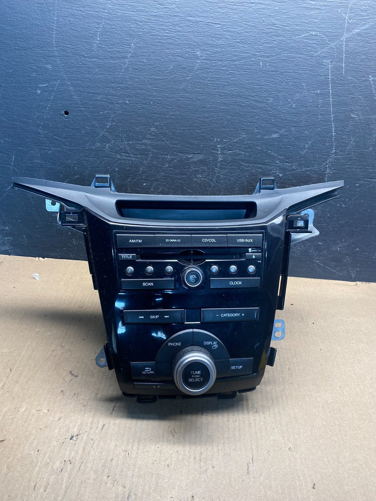2011 to 2013 Honda Odyssey Radio AM/FM Control Panel AE7725 DW0