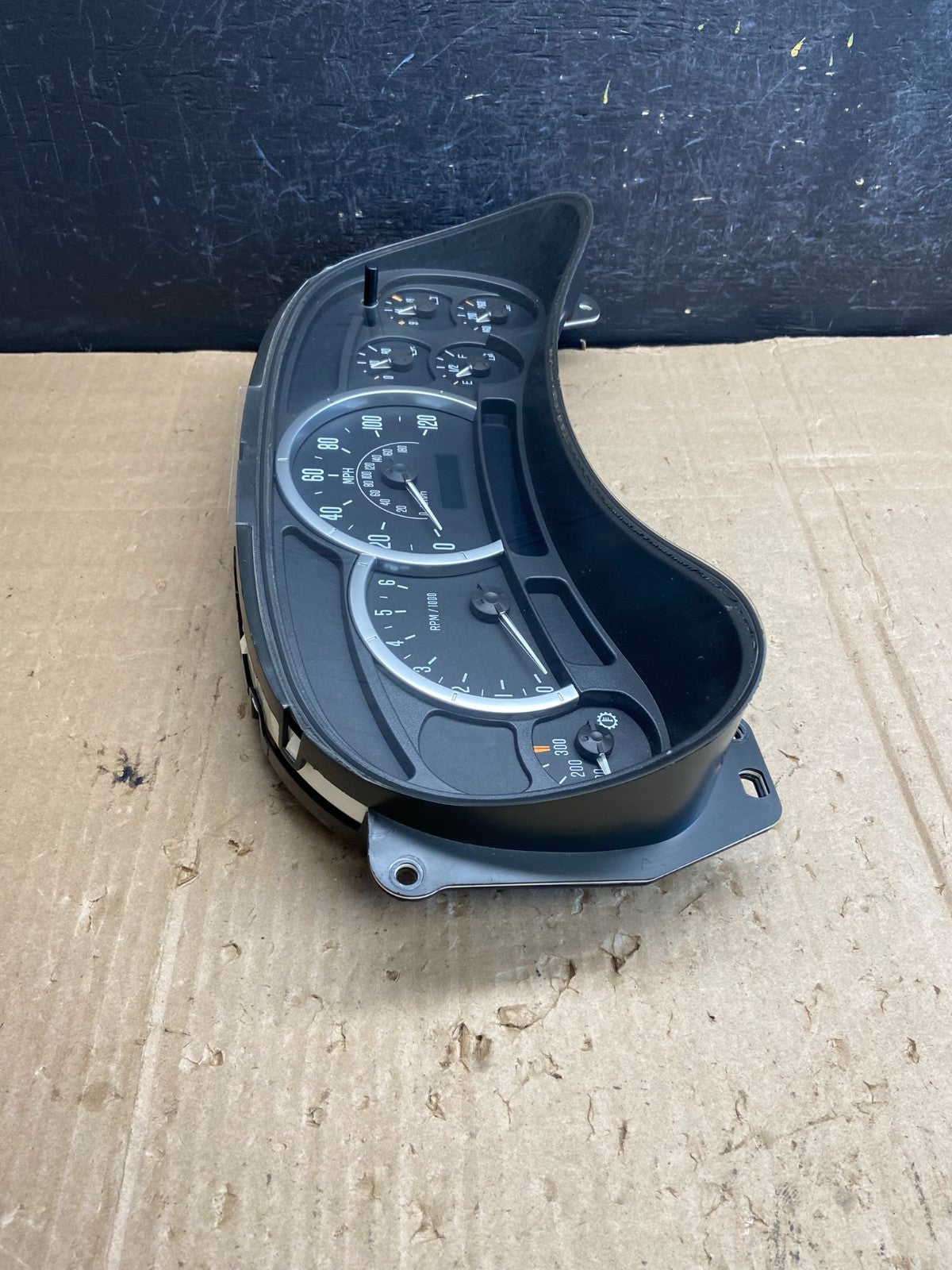 2003 to 2006 Cadillac Escalade Instrument Speedometer Cluster Gauge ae1892 DG1