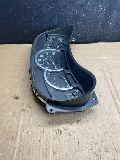 2003 to 2006 Cadillac Escalade Instrument Speedometer Cluster Gauge ae1892 DG1