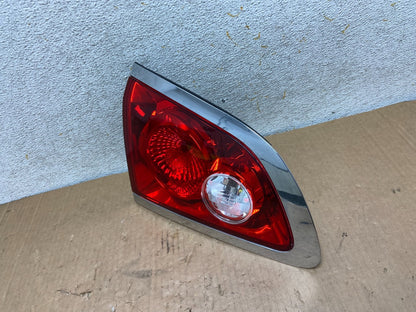 2008 - 2012 Buick Enclave Left Driver Lh Inner Tail Light AI9015 LK1