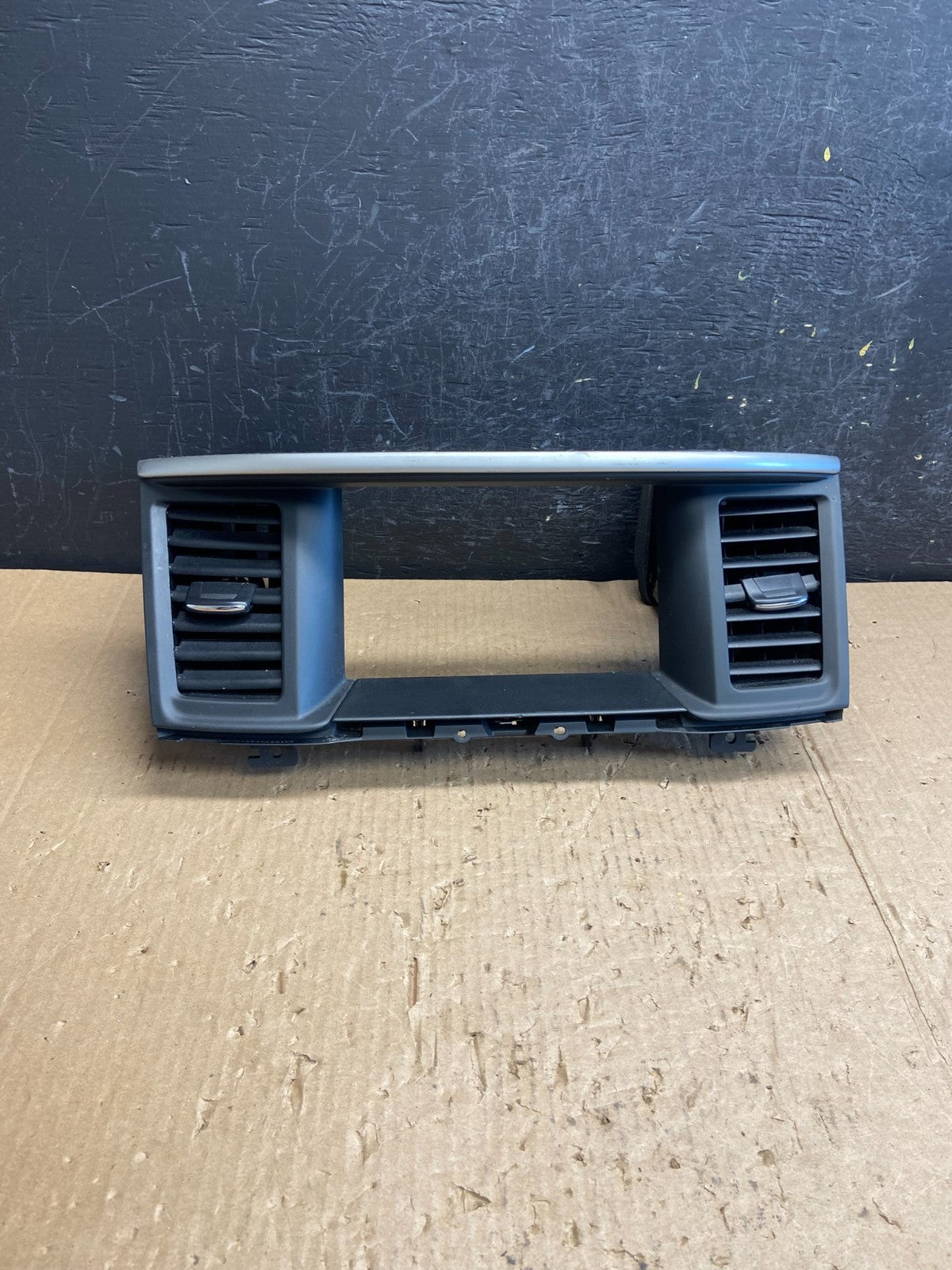 2013 to 2020 Nissan Pathfinder Center Dash Radio Trim Bezel Surround AE4176 DG0