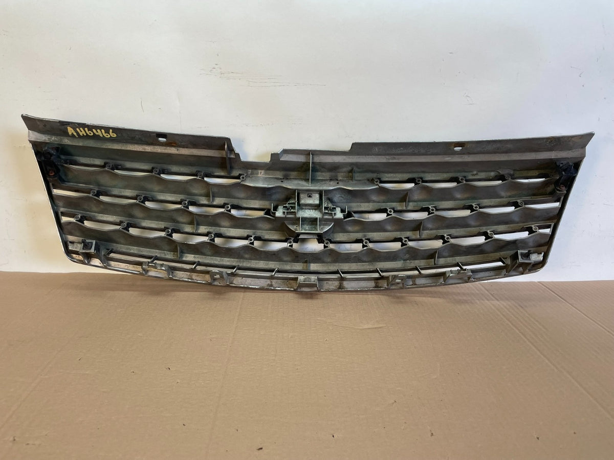 2004 to 2007 Infiniti M35 Front Upper Bumper Grille Grill 62310-EG600 AH6466 PS3