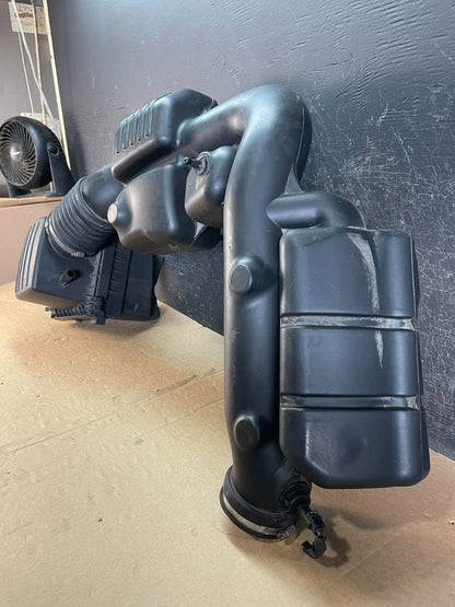 2011 - 2013 Dodge Durango 3.6L Resonator Air Intake Tube af5374 DG1