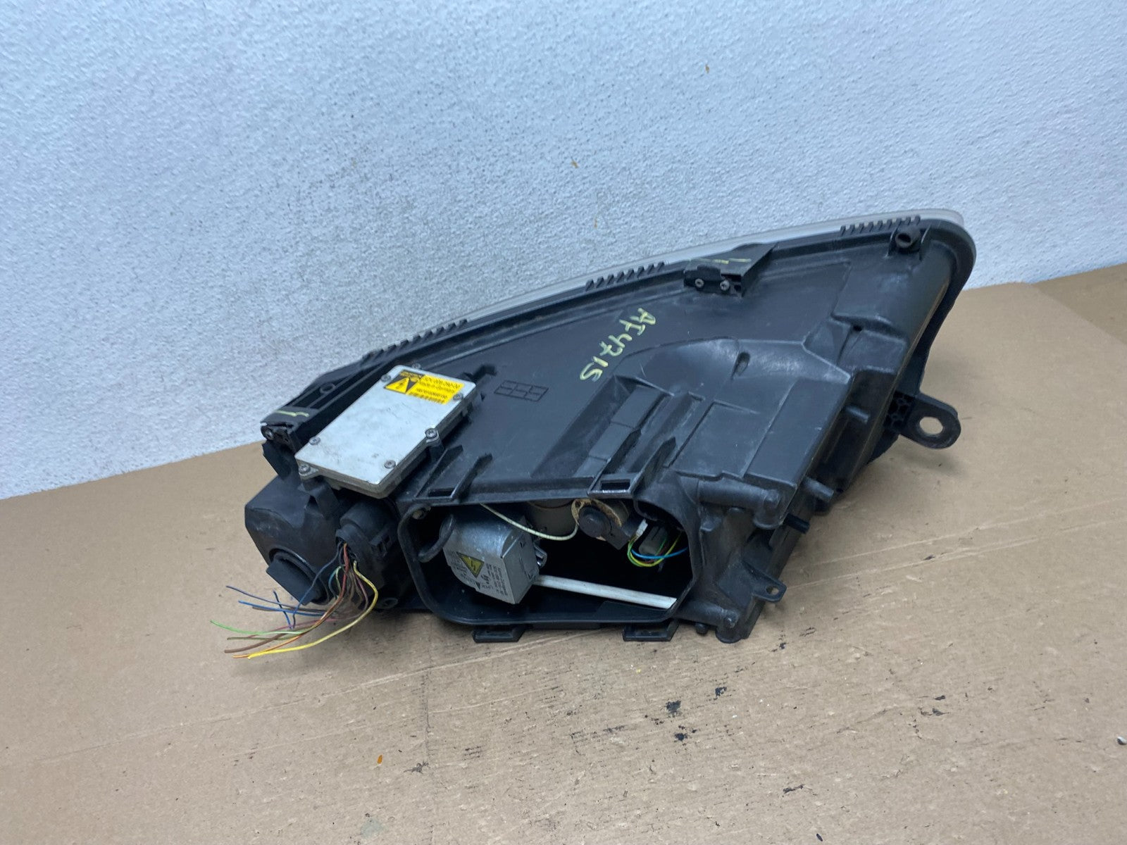 2005 to 2008 Audi A6 Right Passenger Side Headlight Xenon HID AF4715 DW7