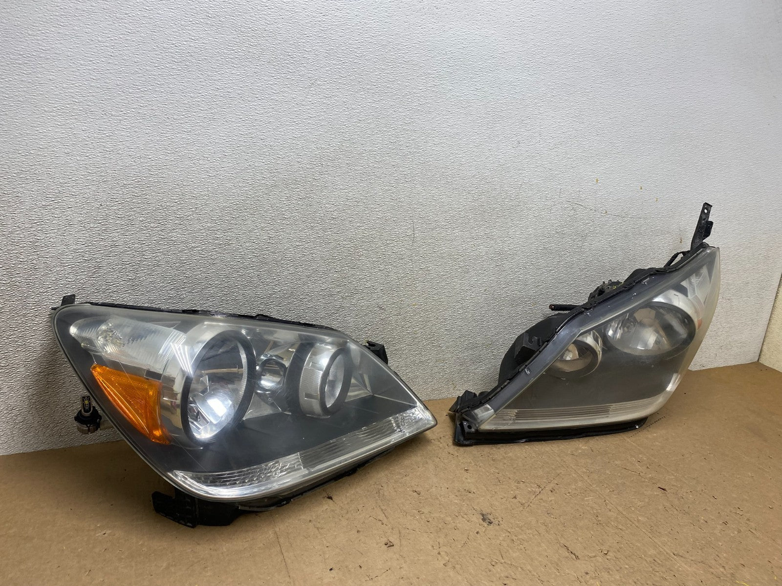 2005 2006 2007 Honda Odyssey Left+Right Set Halogen Headlights W9131 DW2