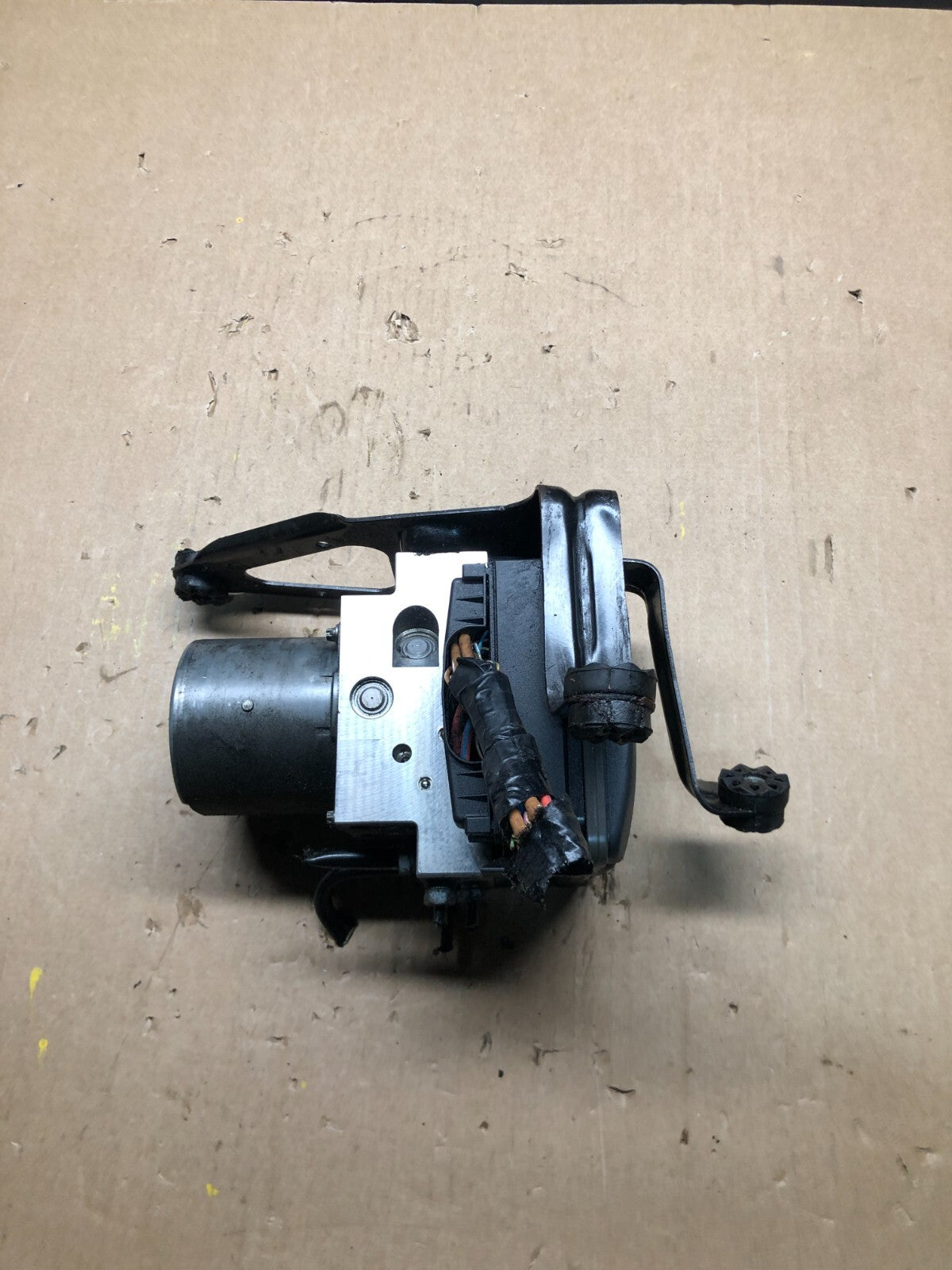 2007 to 2010 BMW X5 E70 ABS Anti-Lock Brake Pump 3451 6795779 G4192 PS3