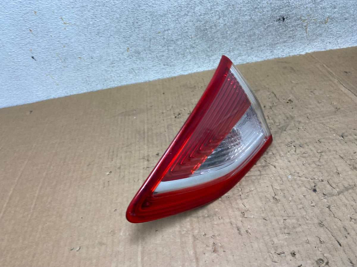 2013 to 2016 Ford Escape Right Passenger RH Side Inner Tail Light AI5638 LK2