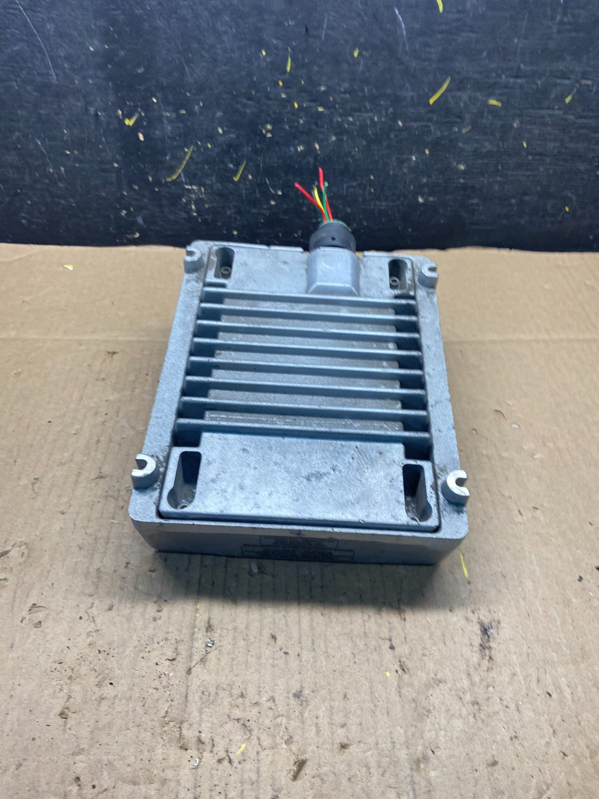 Vanner 70-100 Battery Equalizer 100 Amp 24 Volt Input to 12 Volt Output T4271 PS4