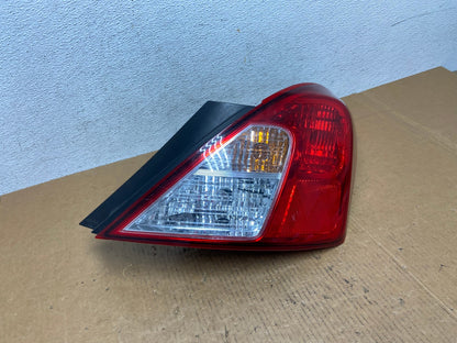 2012-2019 Nissan Versa Sedan Right Side Passenger Rh Tail Light AE0571 LK2