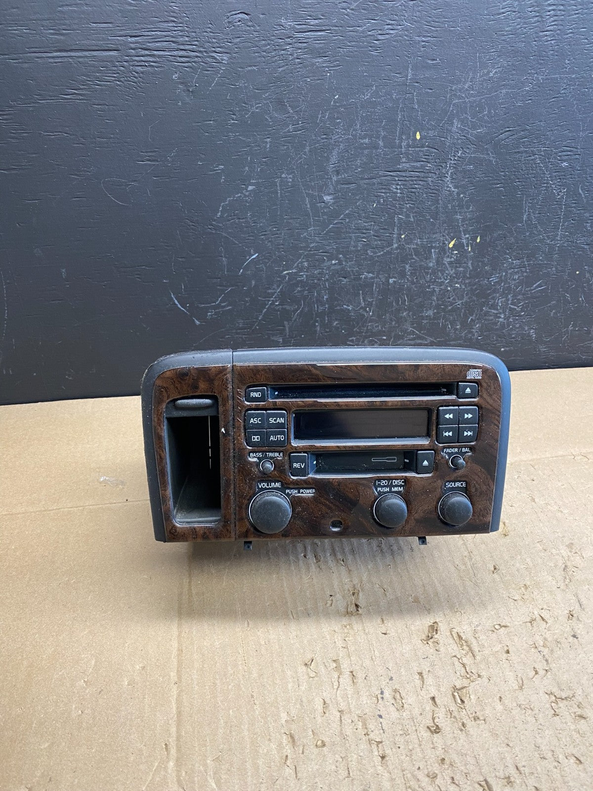 1999-2004 Volvo S80 Radio AM FM CD Cassete Tape Player Radio OEM ab9651 DG0