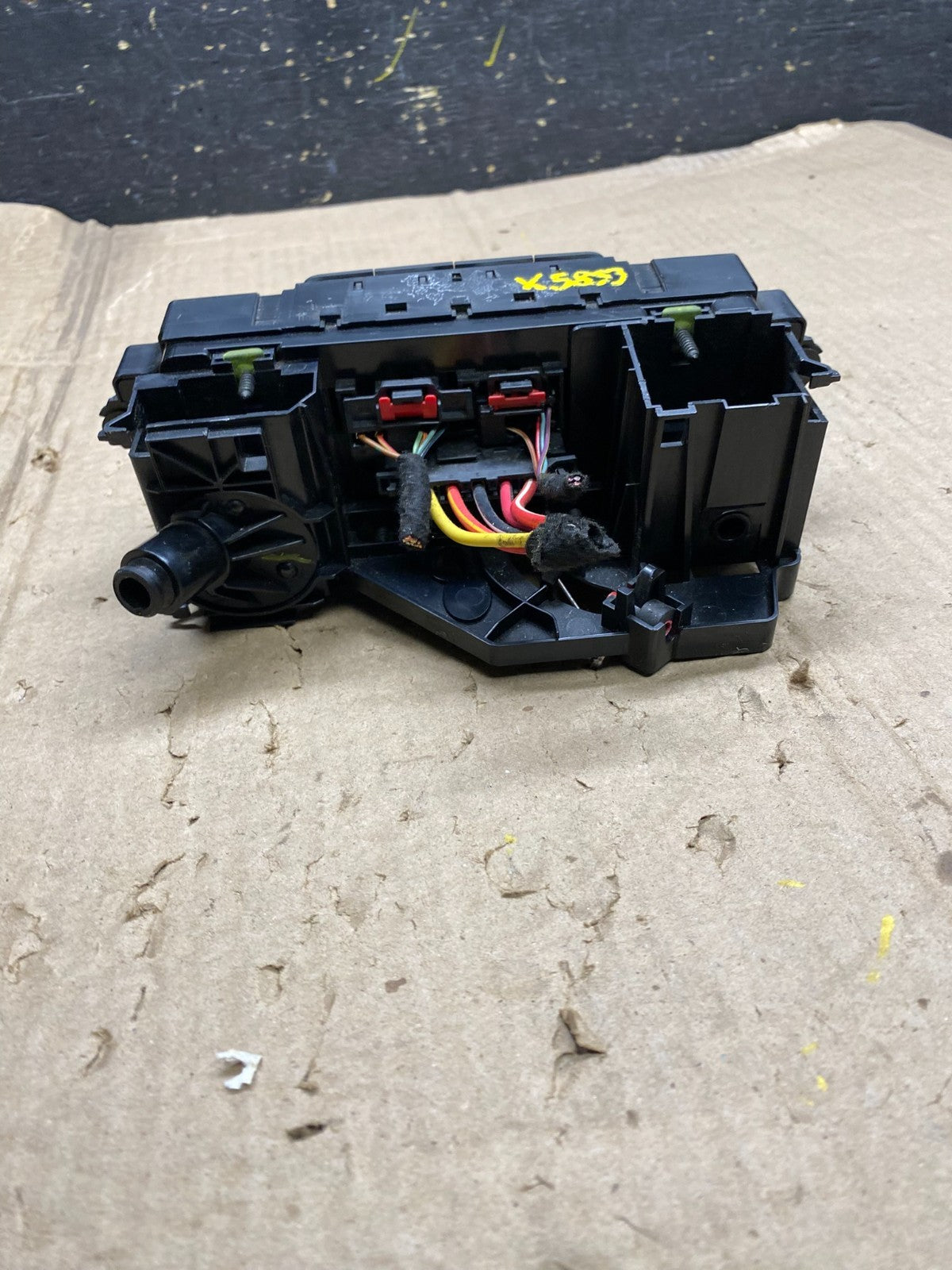 2011 - 2014 Volkswagen  Jetta Center Climate Control Panel AC Heater x5833  DG3