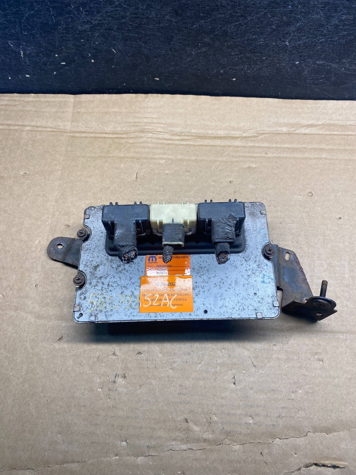2002 Dodge Dakota 3.9L Engine Computer Module ECM ECU Unit ah4834 DG0