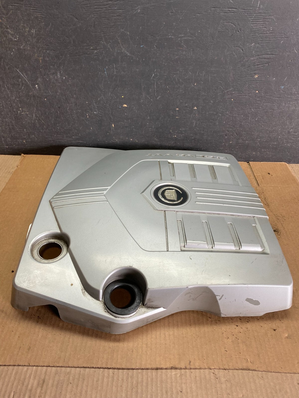 2004 to 2007  Cadillac CTS 3.6L Plastic Engine Cover Shield j73563