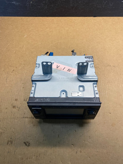 2013 to 2015 Nissan Rogue 28185-1VX0A Radio Receiver AM FM CD AC6952 DG5