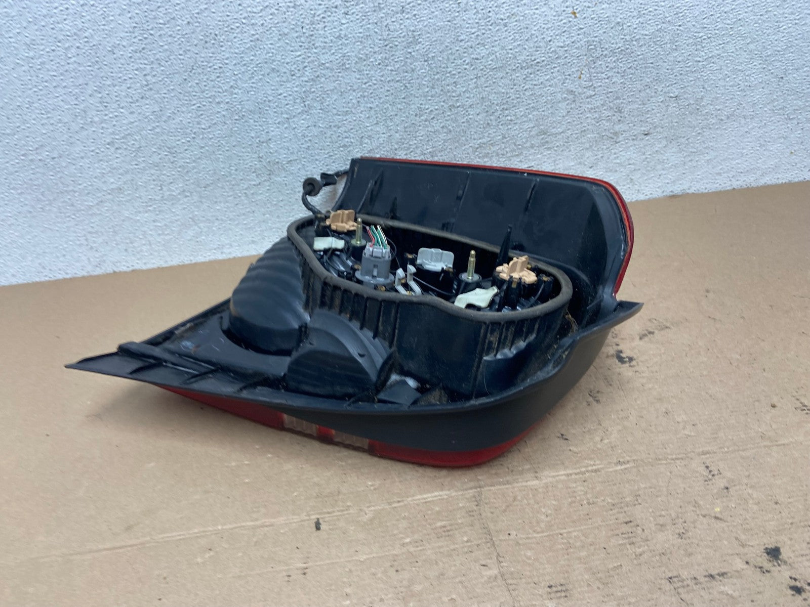 2001 2002 2003 Toyota Highlander Right Passenger RH Tail Light AF4734 LK5