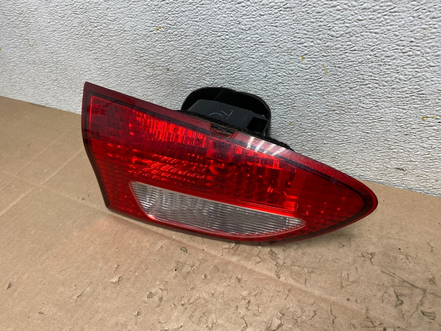 2006 2007 Subaru Tribeca B9 Left Driver Lh Side Tail Light Inner Oem I5866 DW1